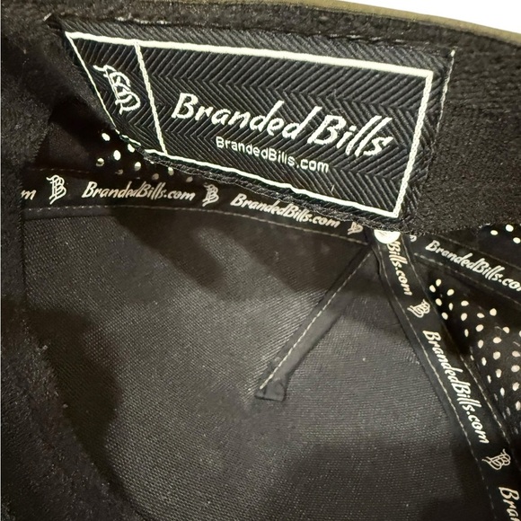 Branded Bills Performance 545 Raised Logo Olive Green Snap Back Trucker Hat Rope - Picture 4 of 7